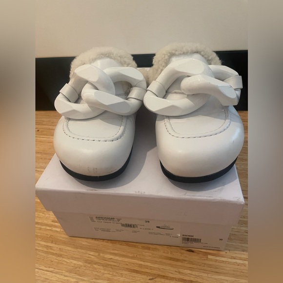 JW ANDERSON white chain link fur shearling mule sz 39 us 9 - Picture 5 of 7